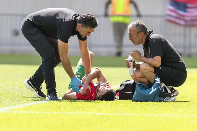 Noussair Mazraoui et Abde Ezzalzouli blessés ©Alamy