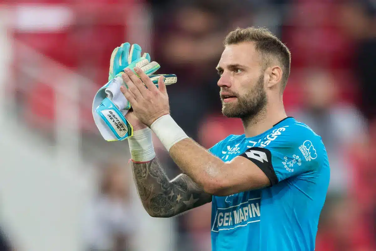Officiel Baptiste Reynet se retire du football