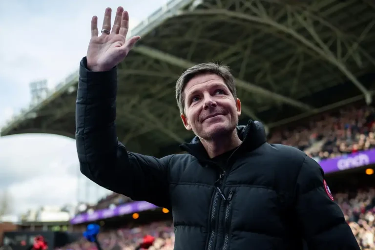 Oliver Glasner refuse Feyenoord et attend les Rossoneri
