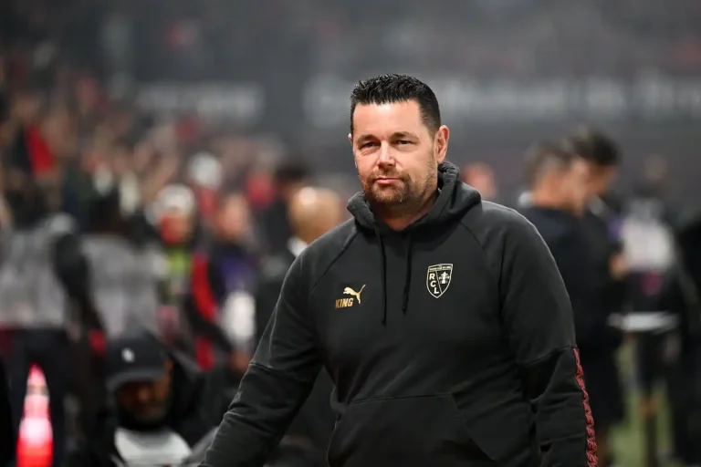 Pierre Sage rejoint Crystal Palace