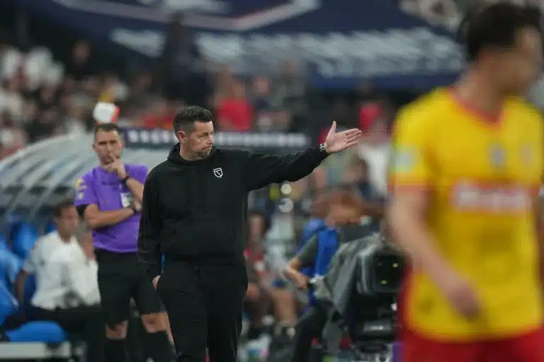 RC Lens : Pierre Sage annonce son départ