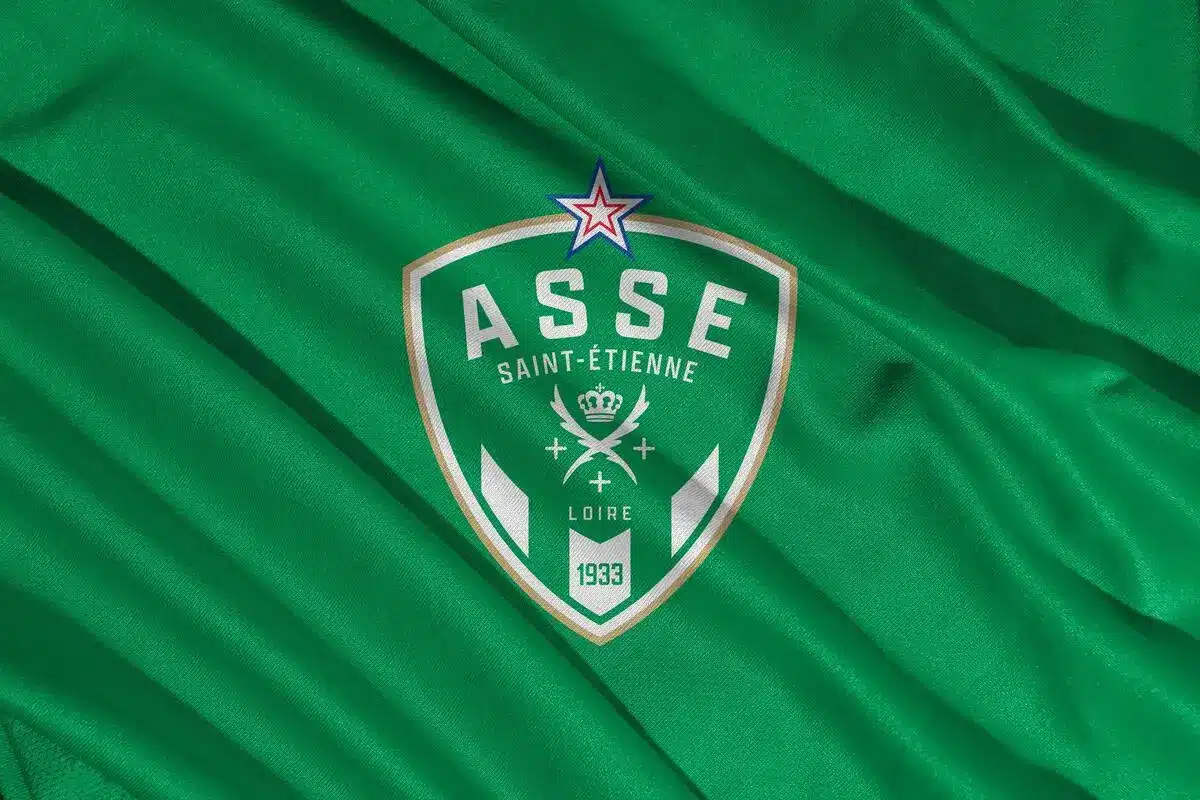 Saint-Étienne à la lutte avec un club allemand pour un attaquant ivoirien