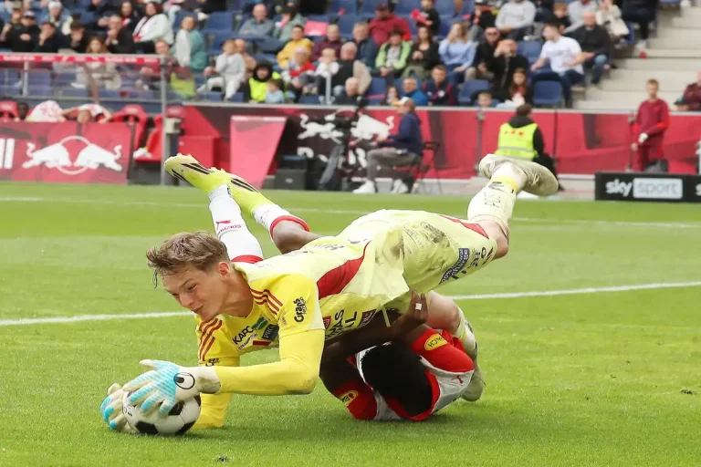 Tom Ritzy Hülsmann ciblé par Reims ©Alamy