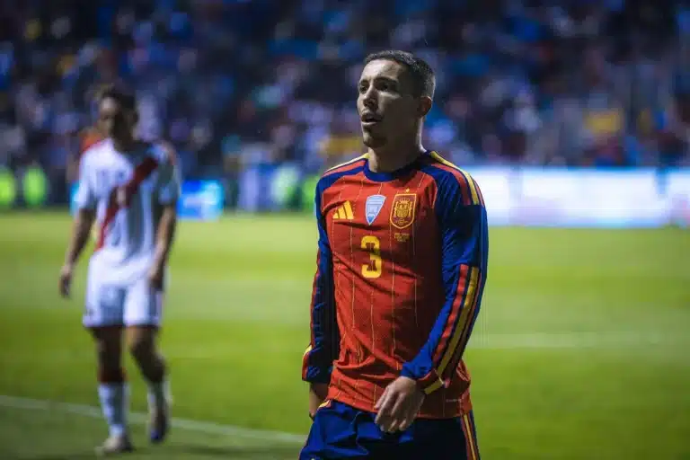 Alejandro Grimaldo sous le maillot de l'Espagne @Alamy