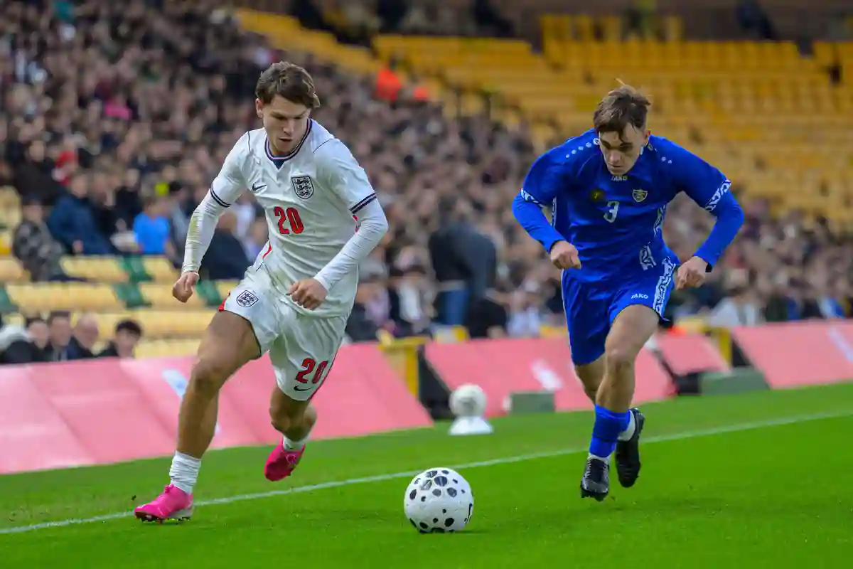 RB Leipzig : Un jeune crack anglais dans le viseur