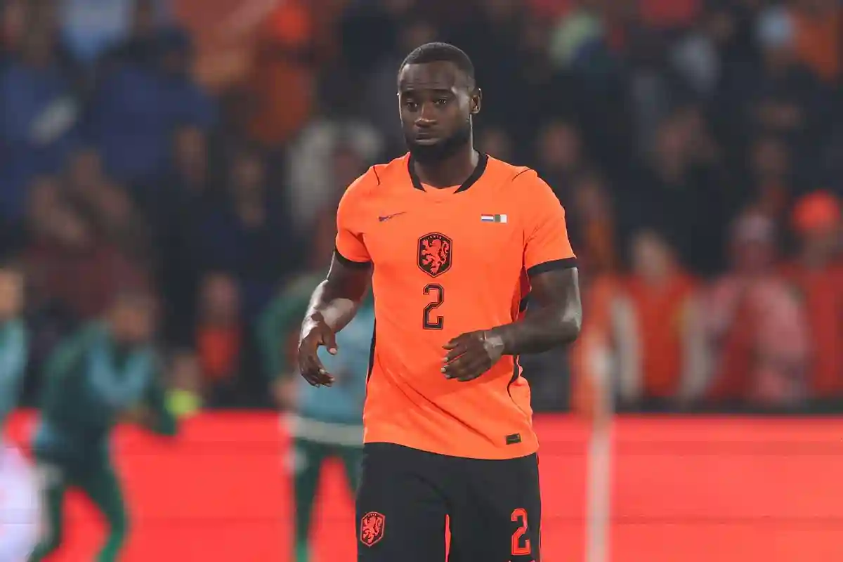 Arsenal se positionne sur un international néerlandais