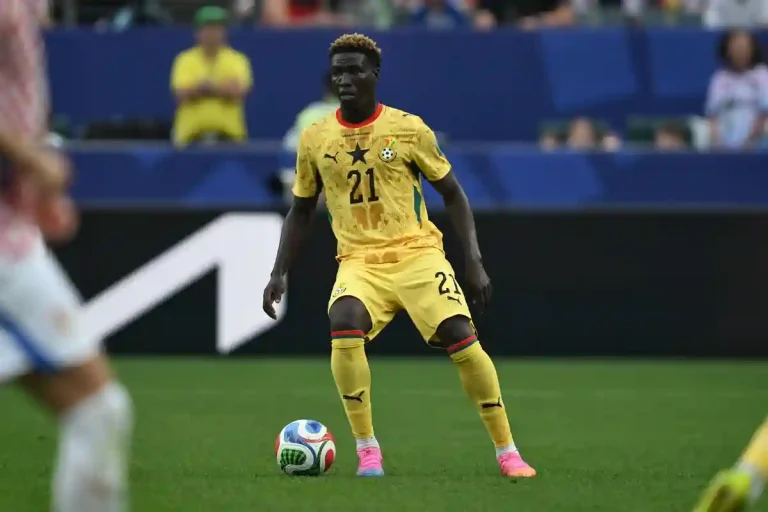 Kojo Peprah Oppong avec le Ghana