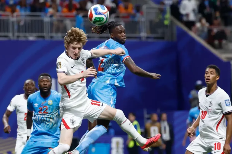 Aaron Wan-Bissaka visé par la Lazio