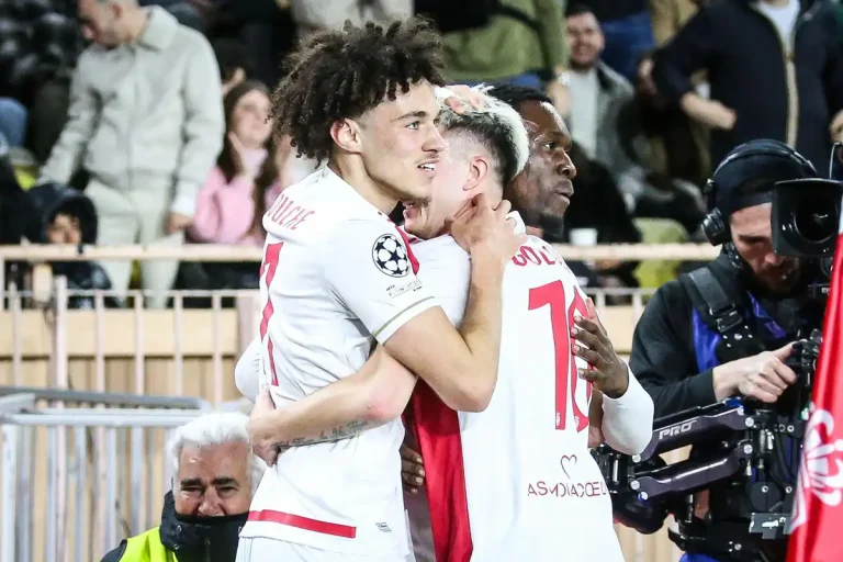 Aleksandr Golovin vers L'Arabie Saoudite ©Alamy