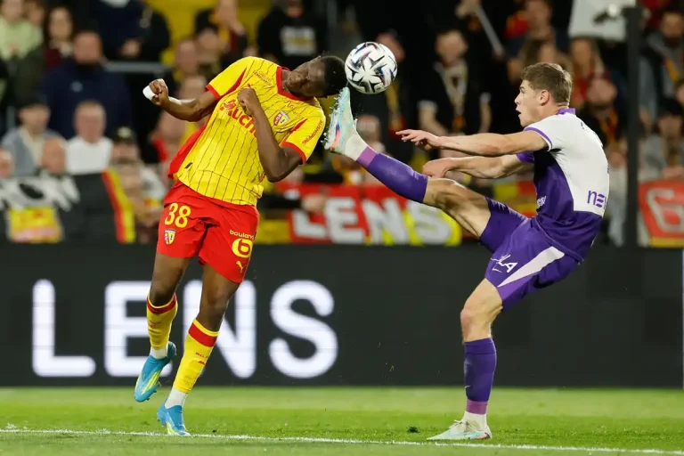 Charlie Cresswell visé par Fulham ©Alamy
