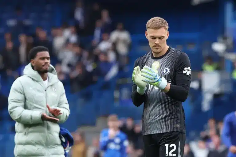 Chelsea Ce portier danois en route pour la Ligue 1