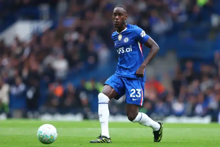 Chelsea : Une offre difficile à refuser est arrivée pour Trevoh Chalobah