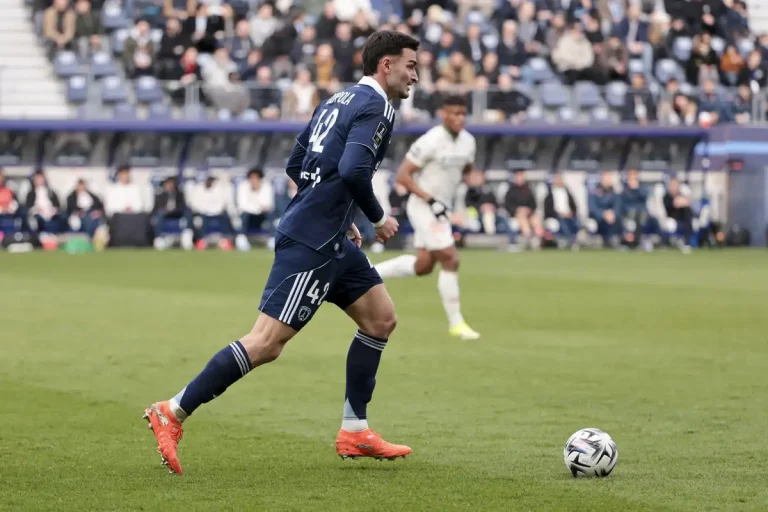 Diego Coppola reste définitivement au Paris FC ©Alamy