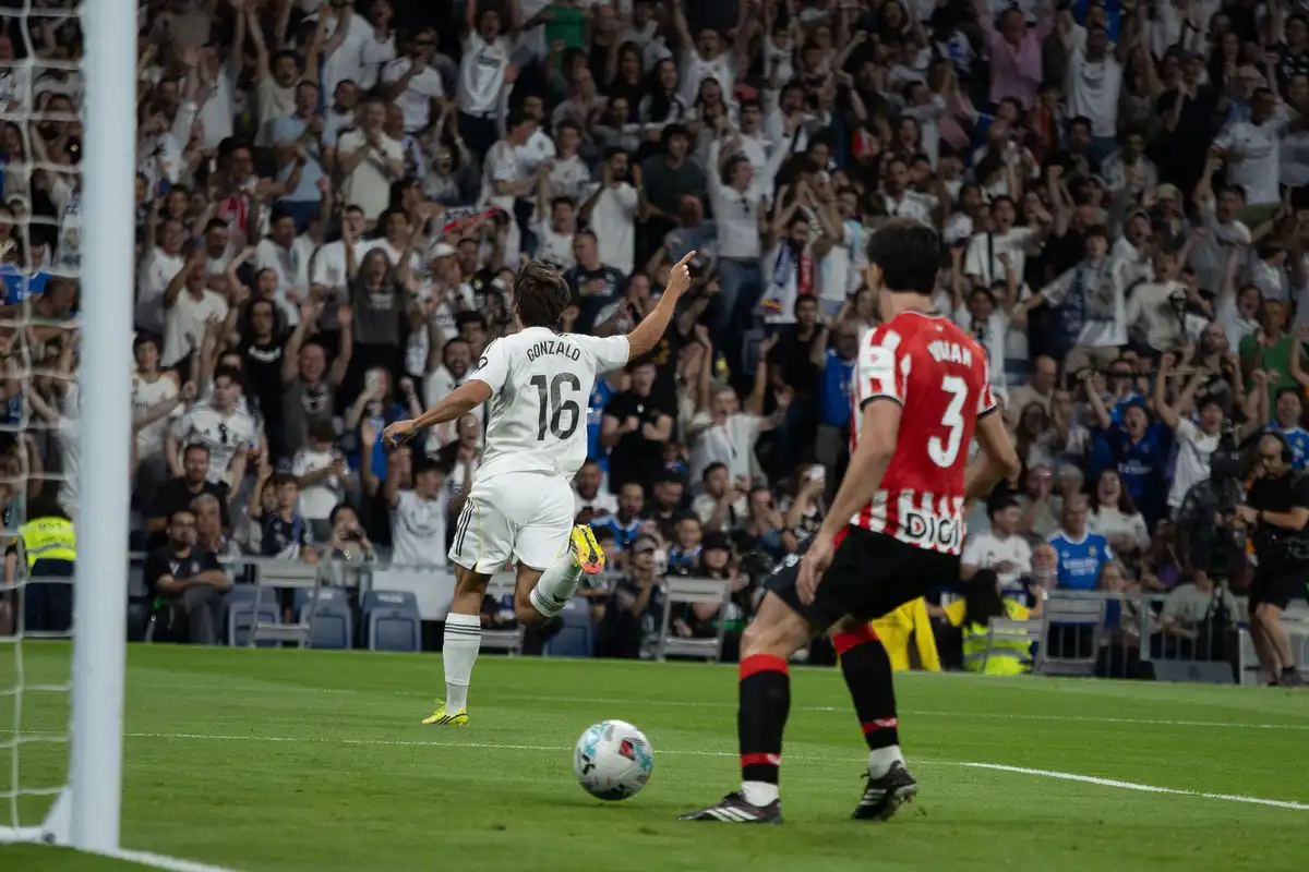 Real Madrid : Gonzalo Garcia relancé par un club londonien ?