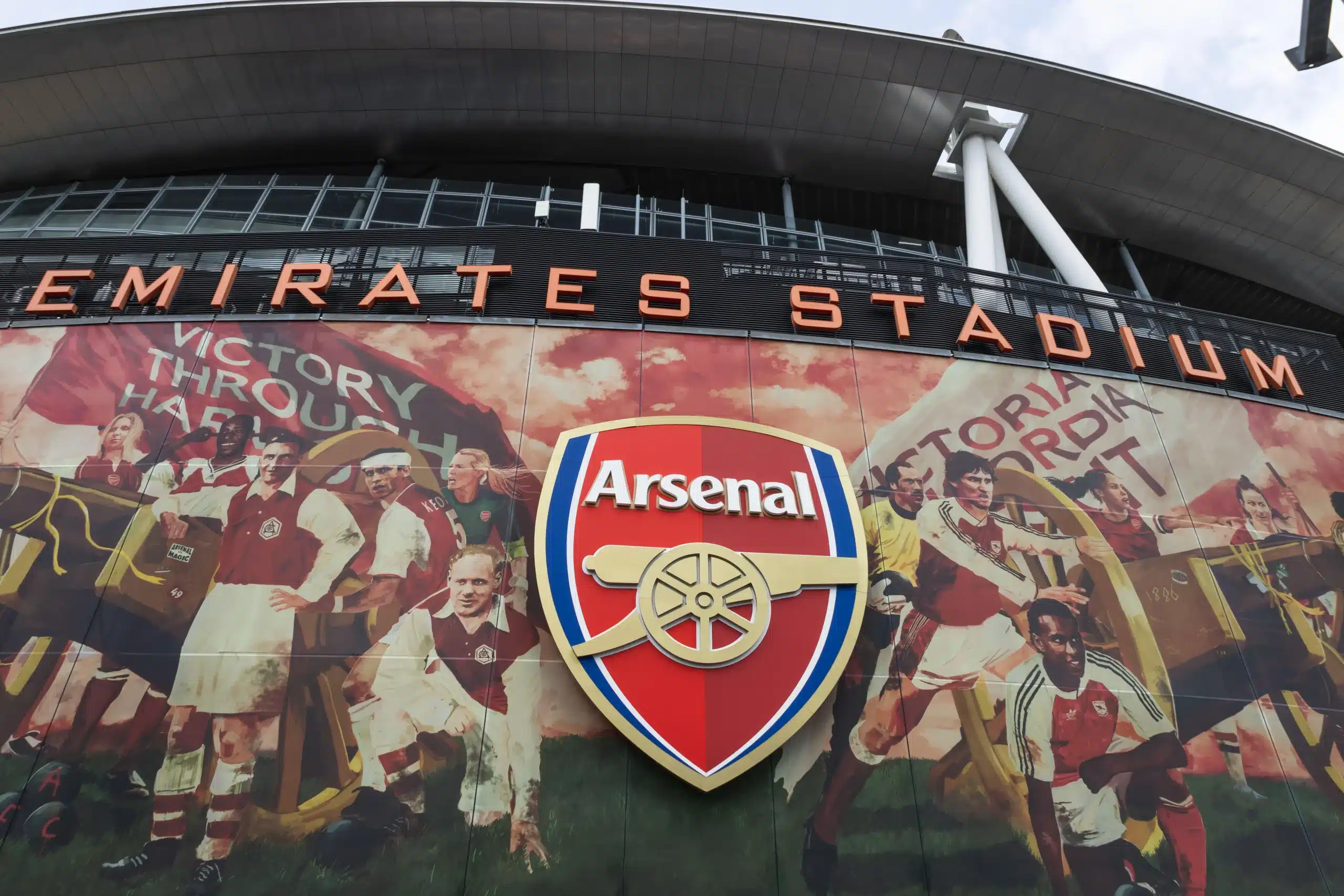 Le plus jeune joueur de l’histoire de Cardiff passe sa visite médicale à Arsenal
