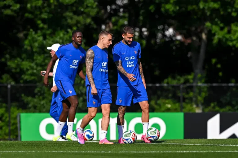 Lucas Hernandez est inquiet de sa position ©Alamy