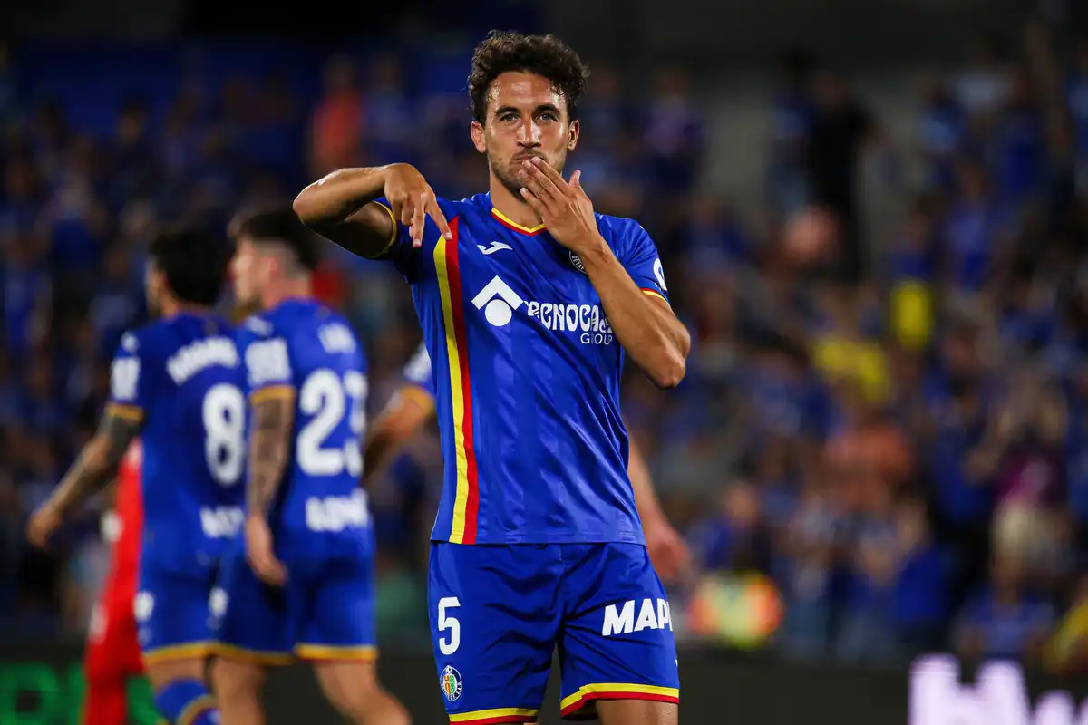 Côme officialise le remplaçant de Sergi Roberto