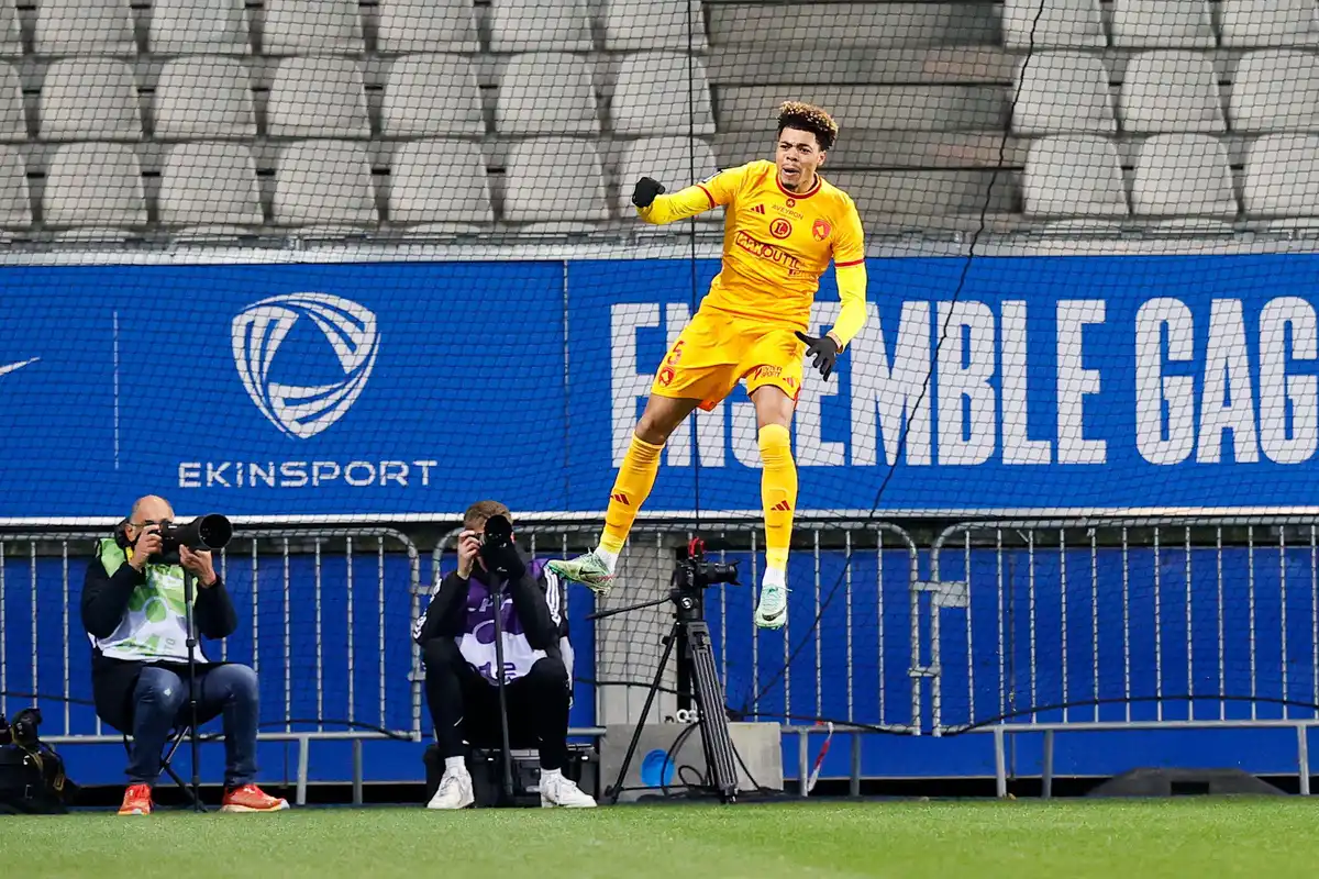 Lens sur les traces d&rsquo;un fabuleux milieu de Lorient