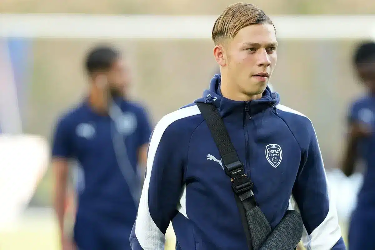 Officiel : Mathys Detourbet débarque à l’AS Monaco