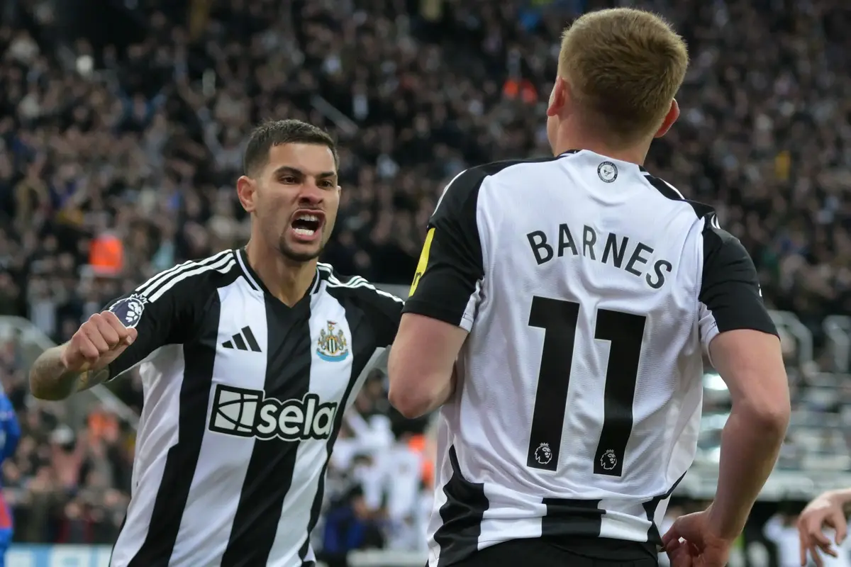 PL : Newcastle prolonge un cadre