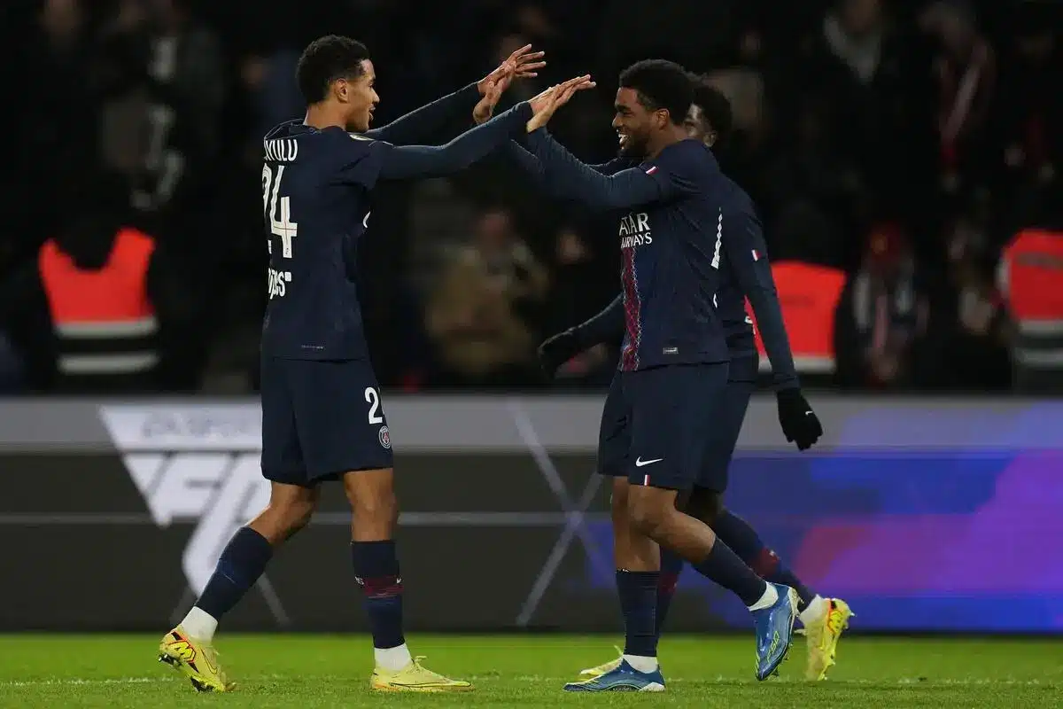 PSG : « Il a envie de jouer », le clan d’un titi menace