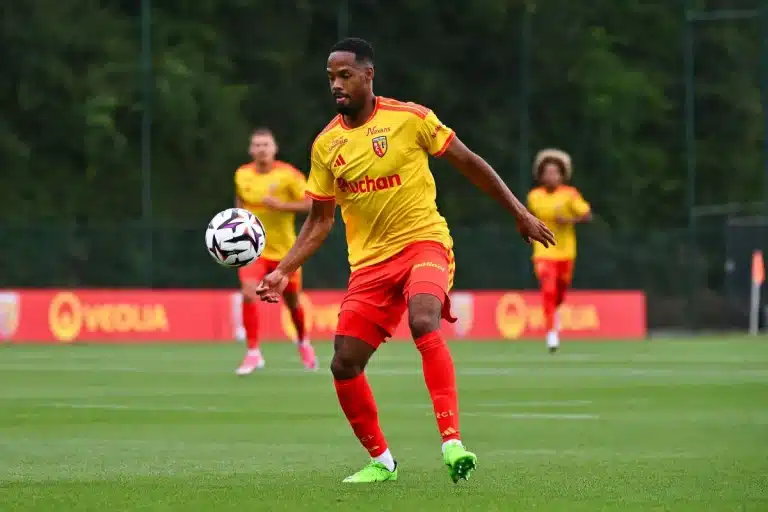 Rémy Labeau-Lascary sous le maillot de Lens