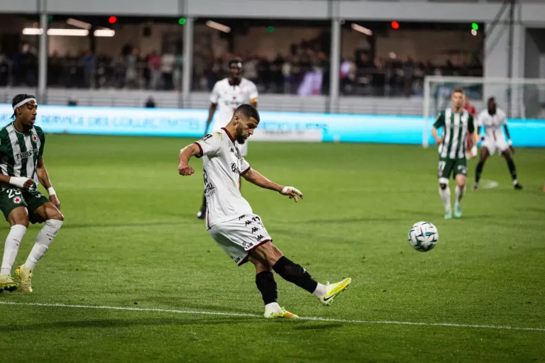 Sohaib Naïr est un joueur de Saint-Etienne @alamy