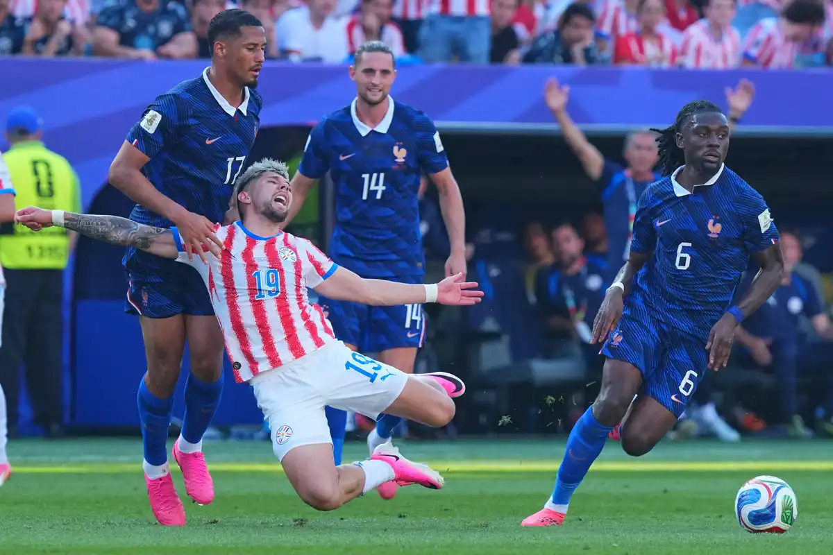 Le Barça veut attirer un cadre des Blues