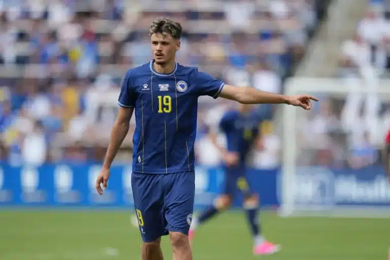 Alajbegovic sous le maillot de la Bosnie @Alamy