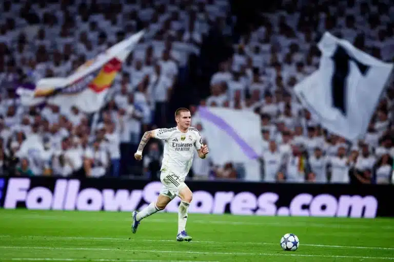 Franco Mastantuono sous le maillot du Real Madrid @Alamy