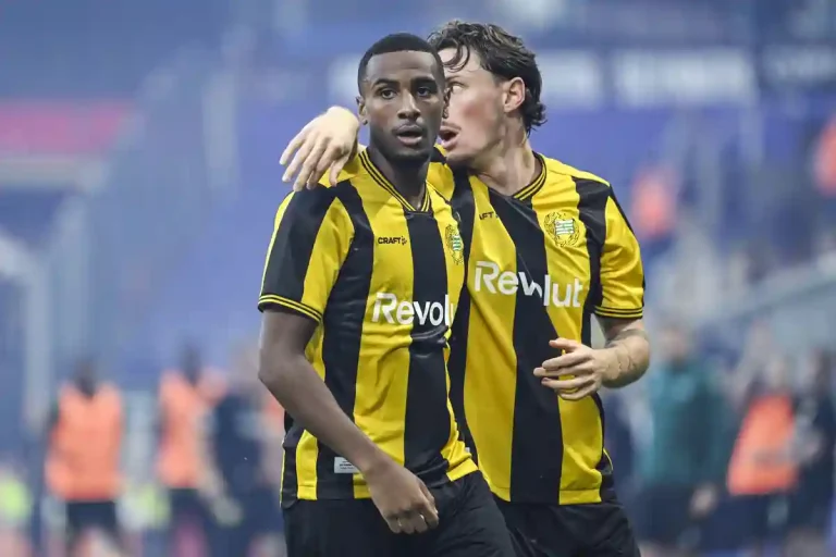 Paulos Abraham sous le maillot d'Hammarby