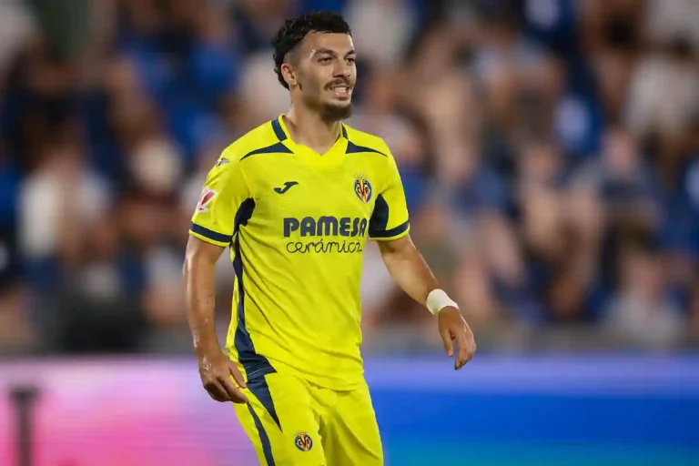 Georges Mikautadze sous le maillot de Villarreal