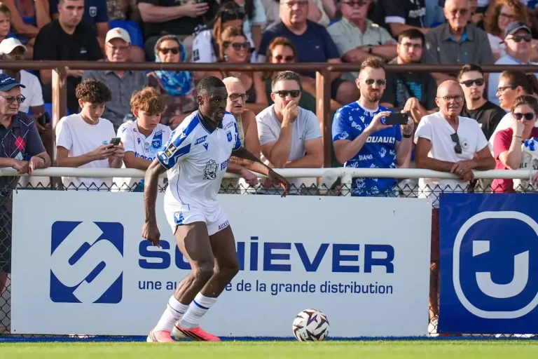 Auxerre Une porte de sortie s'ouvre à Rayan Mandengue