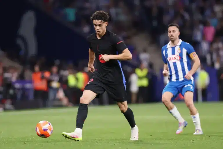 Barcelone C'est OK pour Hector Fort à la Real Sociedad