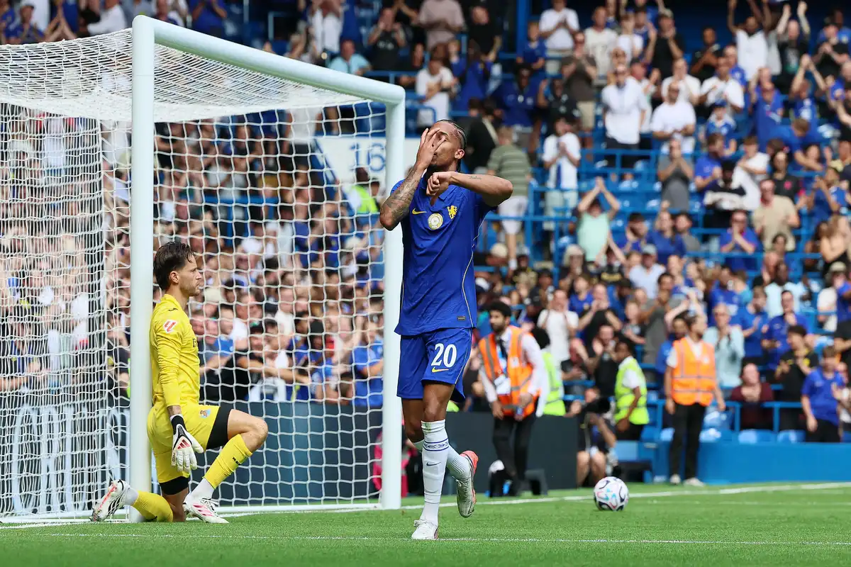 Chelsea prolonge son meilleur joueur (officiel)