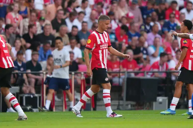 Joey Veerman sous le maillot du PSV