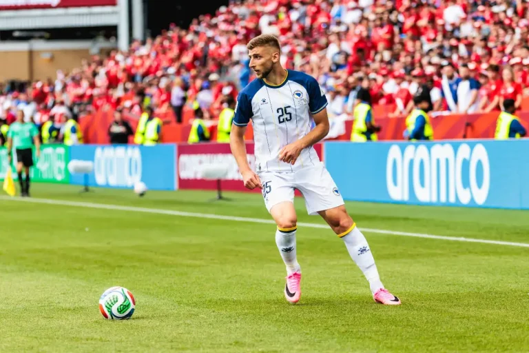 Jovo Lukić sous le maillot de la Bosnie