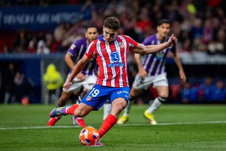 Julián Álvarez sur le départ ?