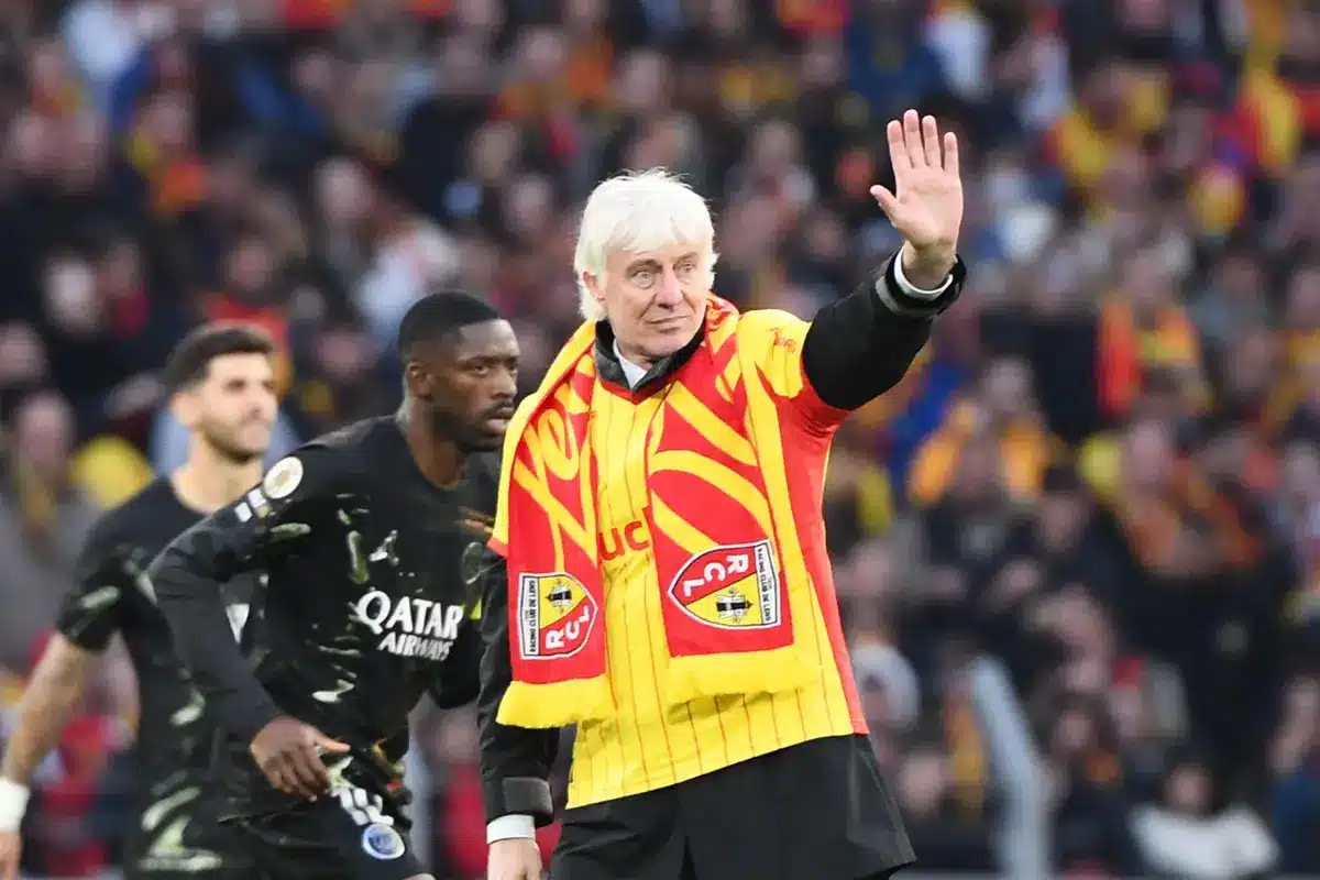 Le RC Lens dit au revoir à un habitué du banc