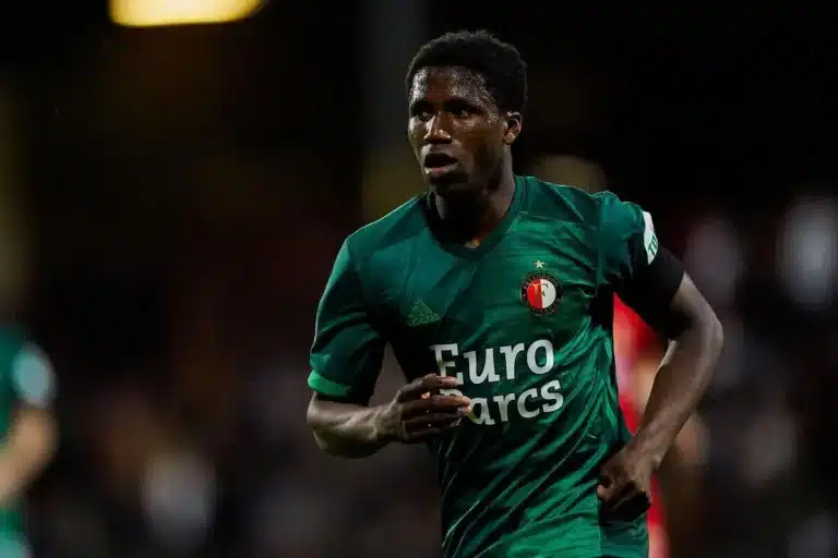 Ligue 1 Karim Dermane va rejoindre l'ESTAC Troyes
