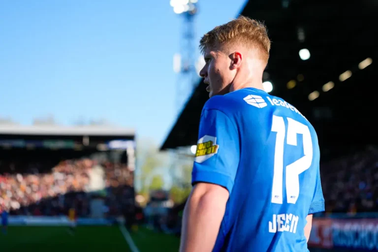 Ligue 1 : un attaquant néerlandais de 22 ans débarque !