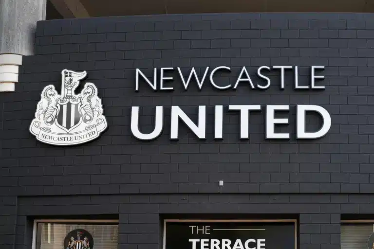 Newcastle anticipe le départ de Bruno Guimaraes