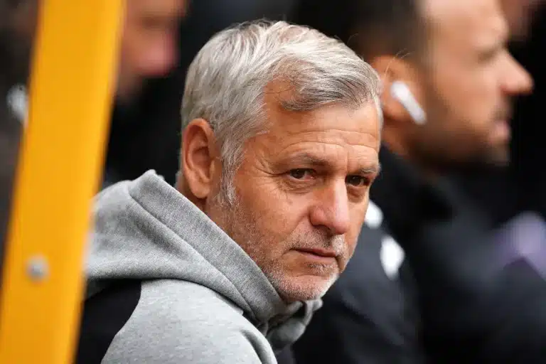 OM : Bruno Genesio met la main sur un défenseur français