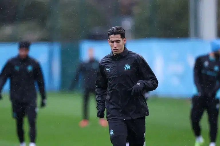 OM : Nayef Aguerd file vers la sortie