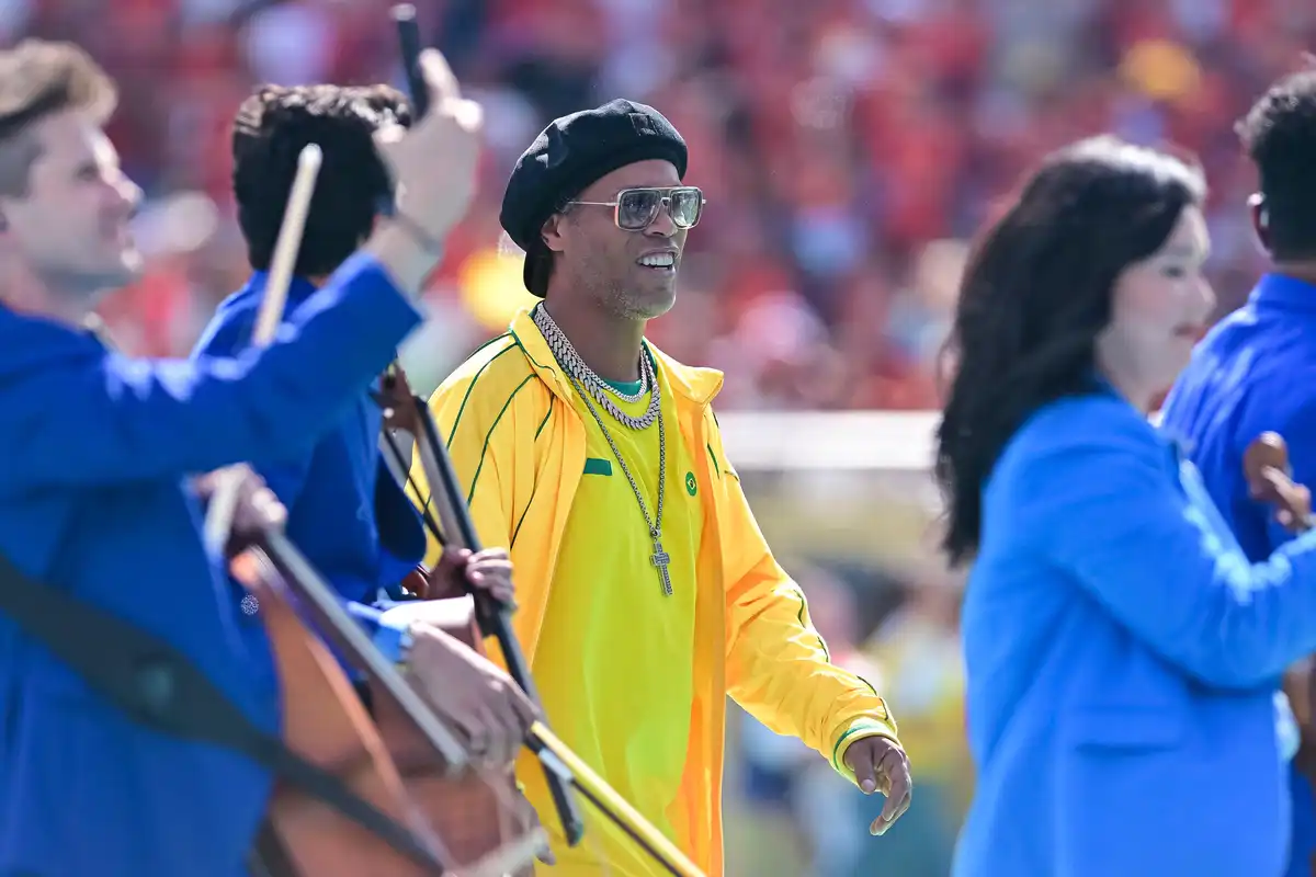 Une bombe est lâchée, Ronaldinho veut reprendre l’AS Monaco
