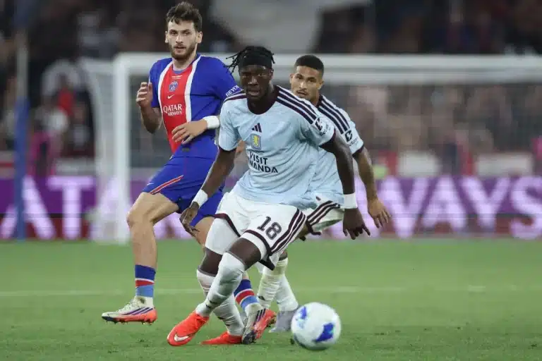 Tammy Abraham sous le maillot d'Aston Villa @Alamy