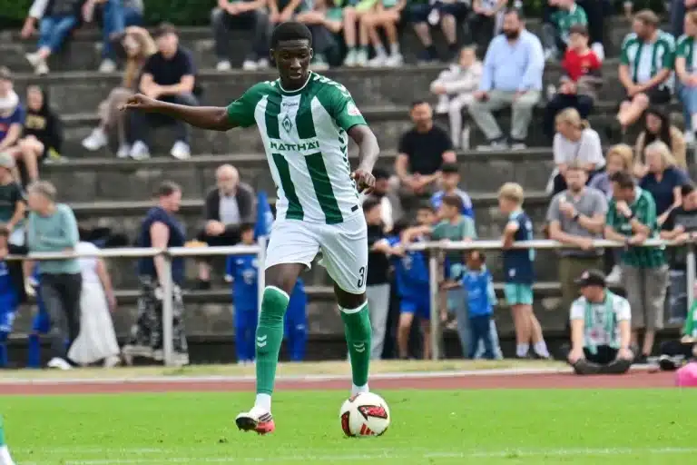Karim Coulibaly sous le maillot du Werder @Alamy