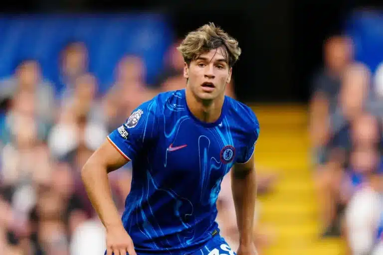 Marc Guiu sous le maillot de Chelsea @Alamy