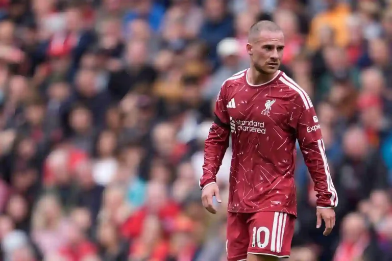 Alexis Mac Allister sous le maillot de Liverpool