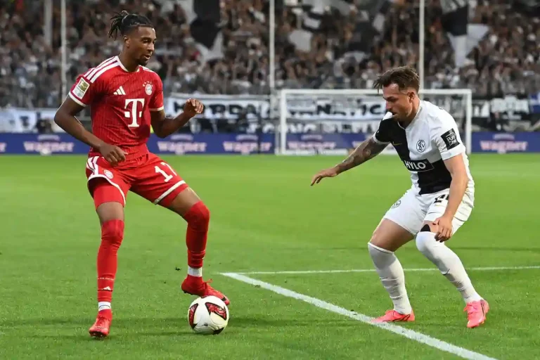 Michael Olise sous le maillot du Bayern